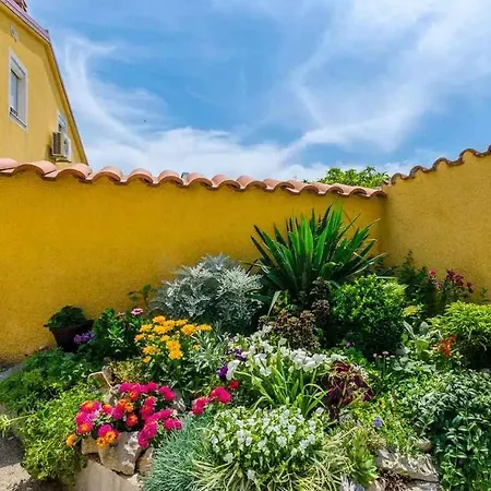 In 39414 * Crikvenica