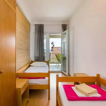 In 39414 Apartment *